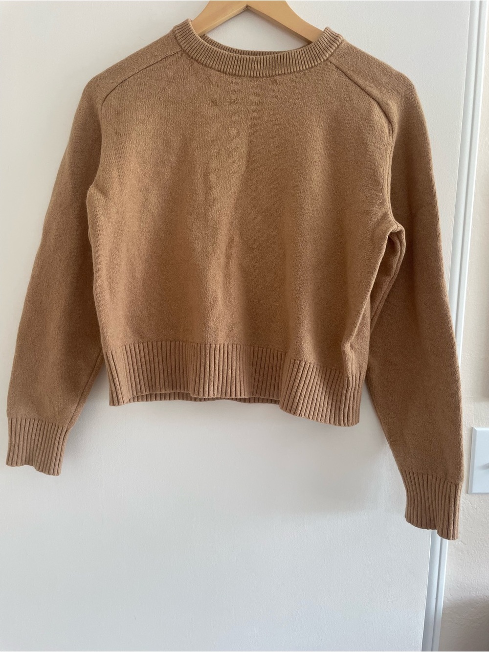 Banana Republic Camel Knit Crewneck Sweater